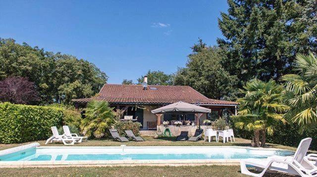 Villa Les Cabanes De Rouffignac Exterior foto